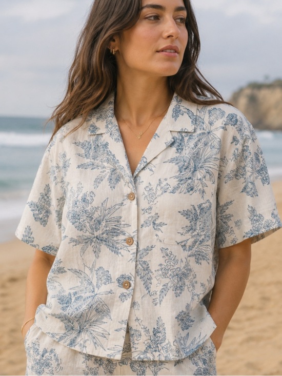 Carve Designs Tops - NWOT Carve Designs Luca Linen Shirt Birch Scenic Tropical Print Camp Shirt XS